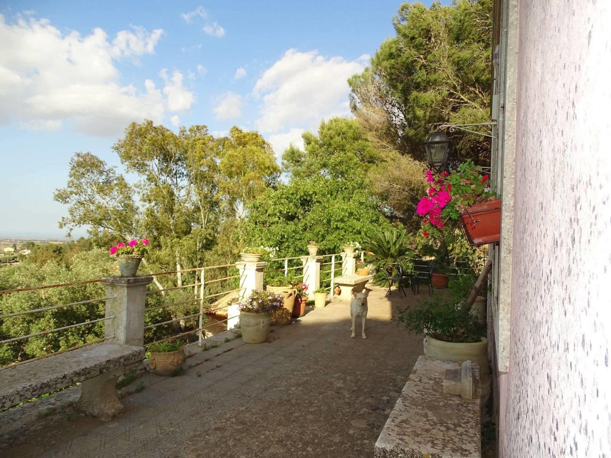 Villa Maria Affittacamere Canicattini Bagni Exterior foto